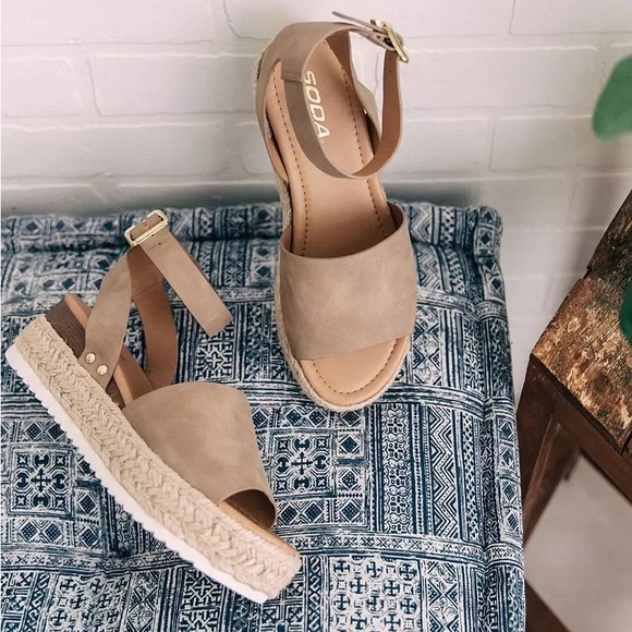 Beige Platform Sandals - Picture 1 of 3